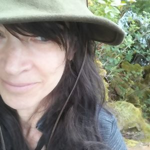 Meet your Posher, Holly